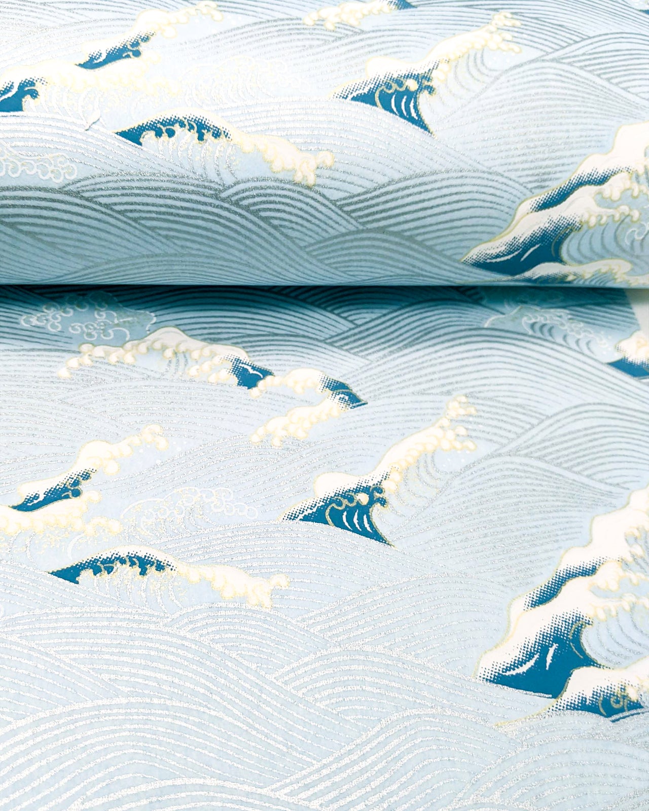1045 Silver & Gold Waves on Blue