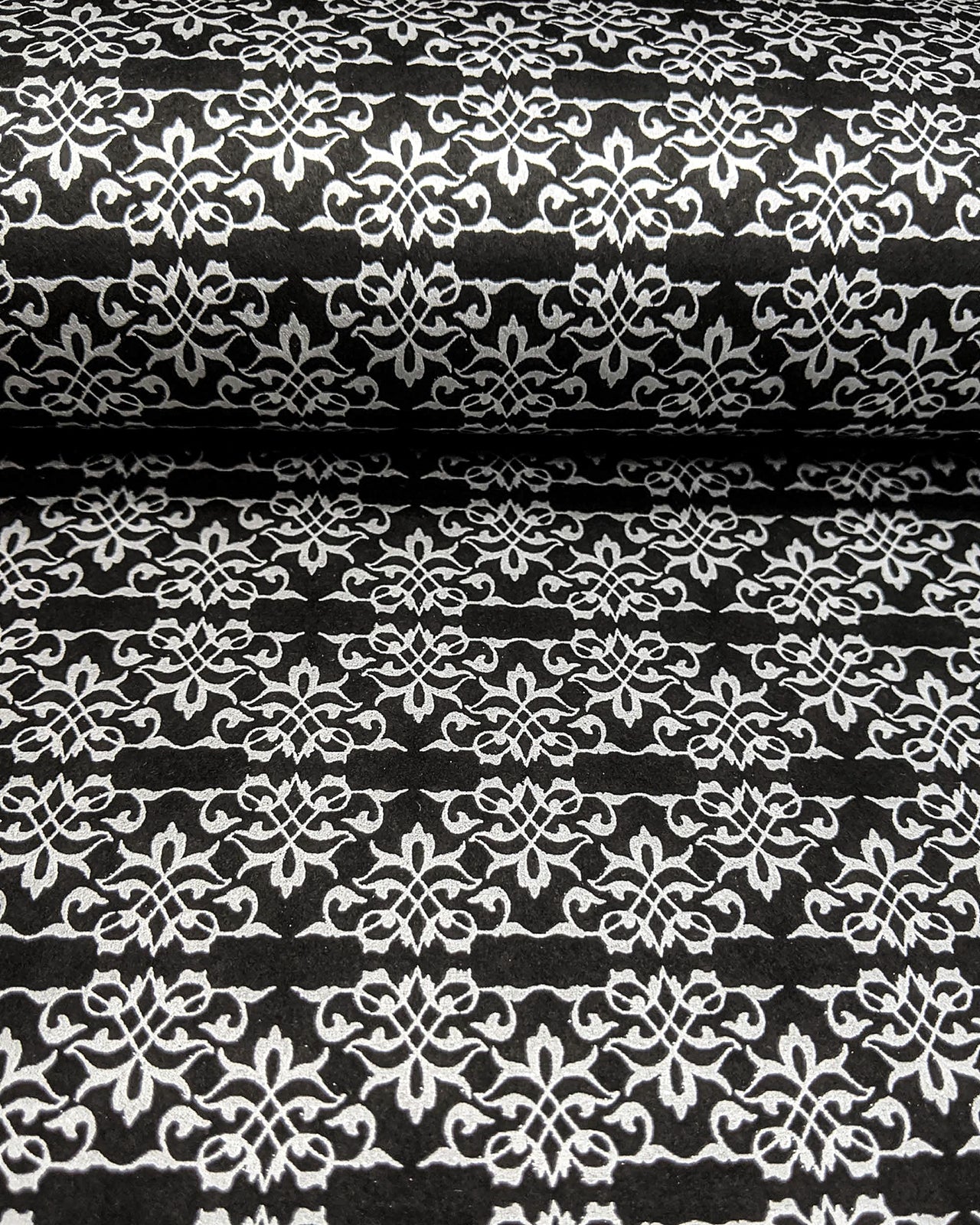 0831 Silver Damask on Black