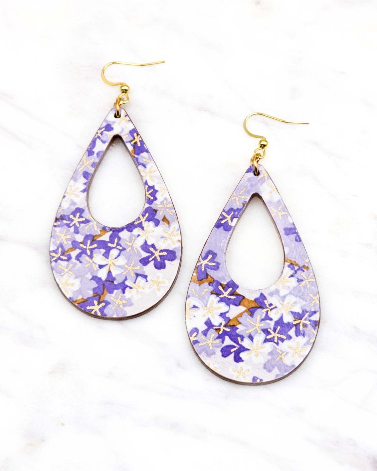 (L) Hollow Teardrop Earrings