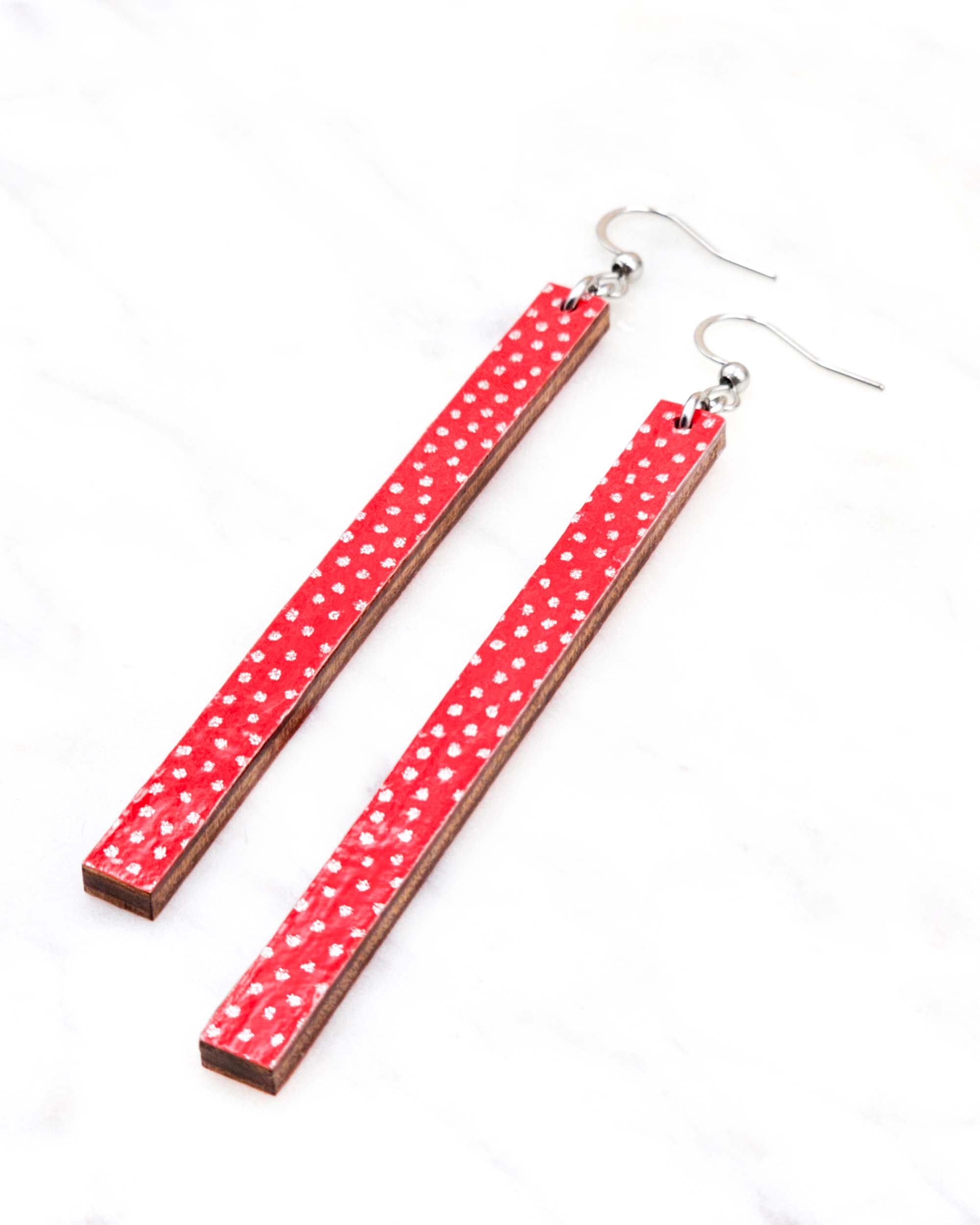 【MIDNIGHT MOMENT】ribbon thin earring ピアス☆送料関税込 MIDNIGHT MOMENT.(ミッドナイトモーメント) ピアス(レディース