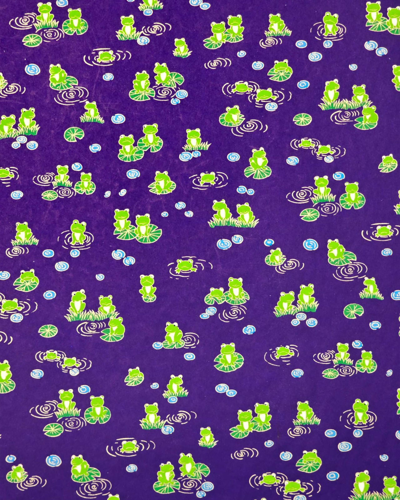 0681 Frogs on Dark Blue