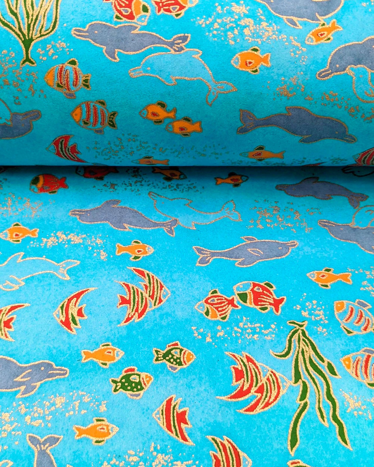 0850 Dolphins & Fishes on Blue