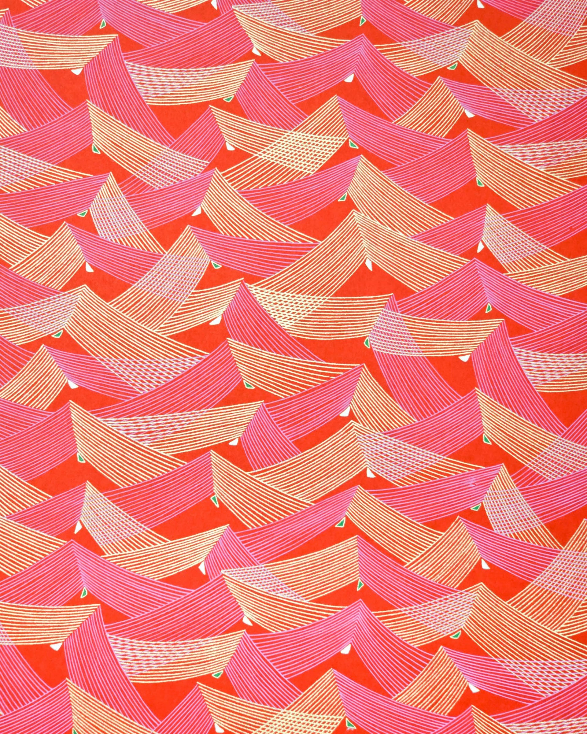 Japanese chiyogami paper featuring thin metallic gold and white lines in a triangular shape with small green and white triangles on a red background.