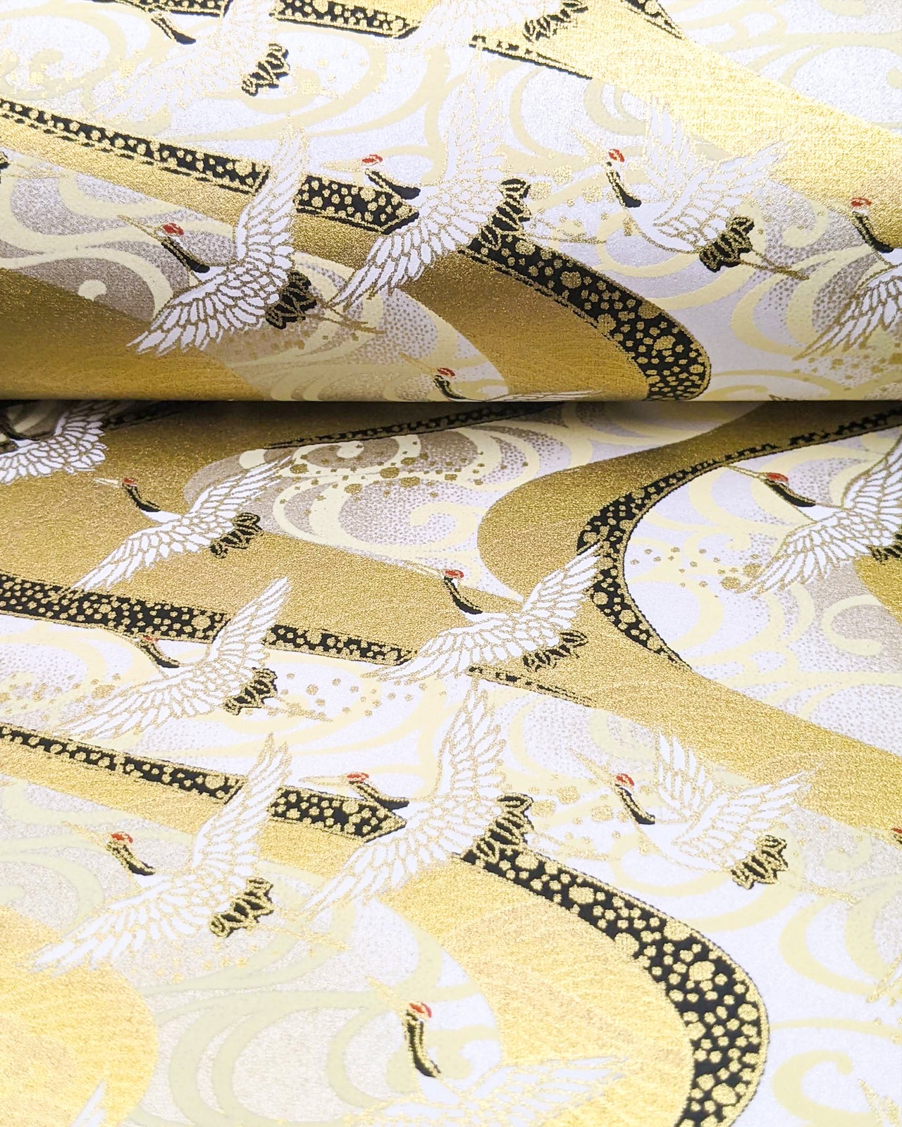 1029 Cranes on Gold & Ivory