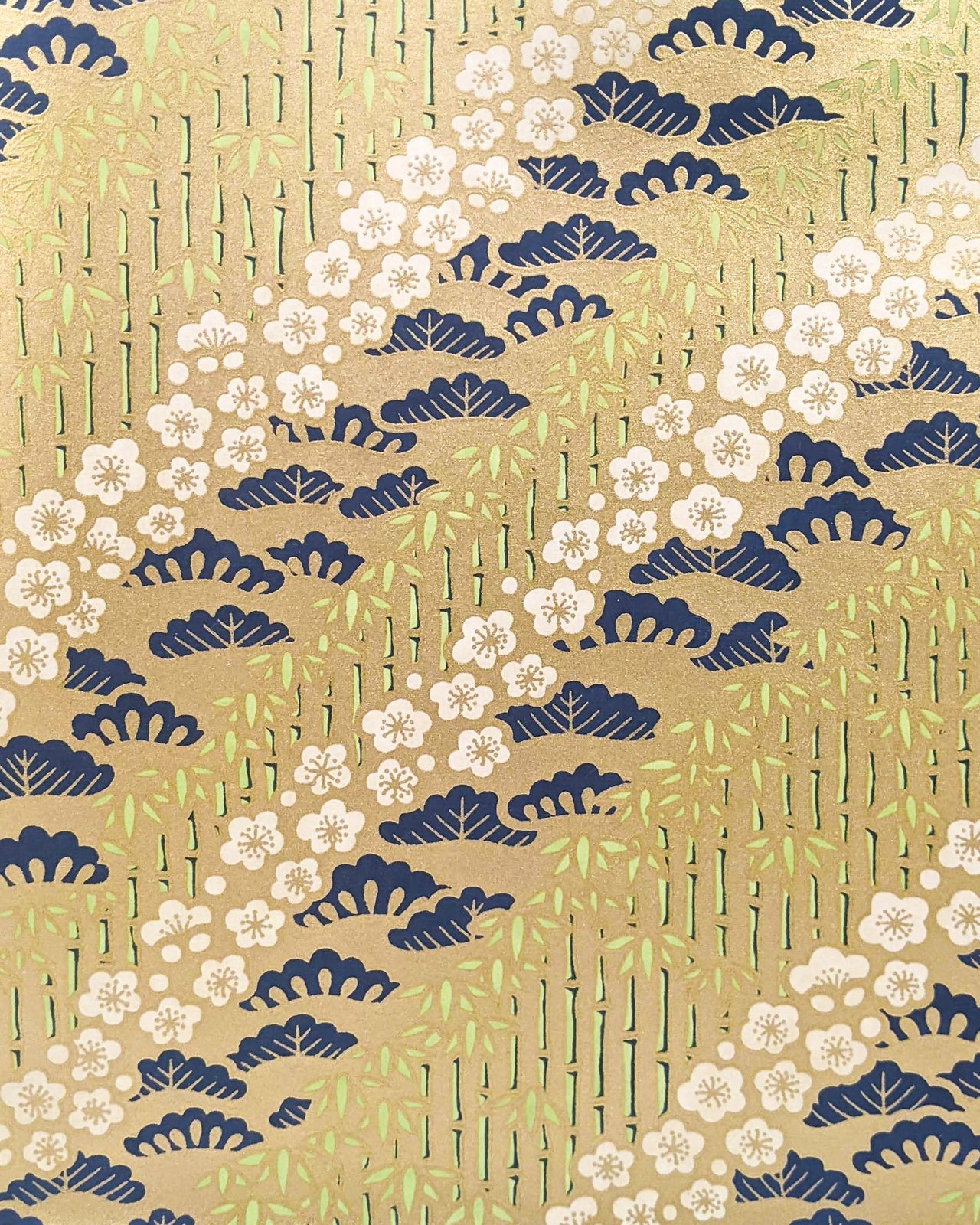 1030 Plum Blossoms & Bamboos on Gold