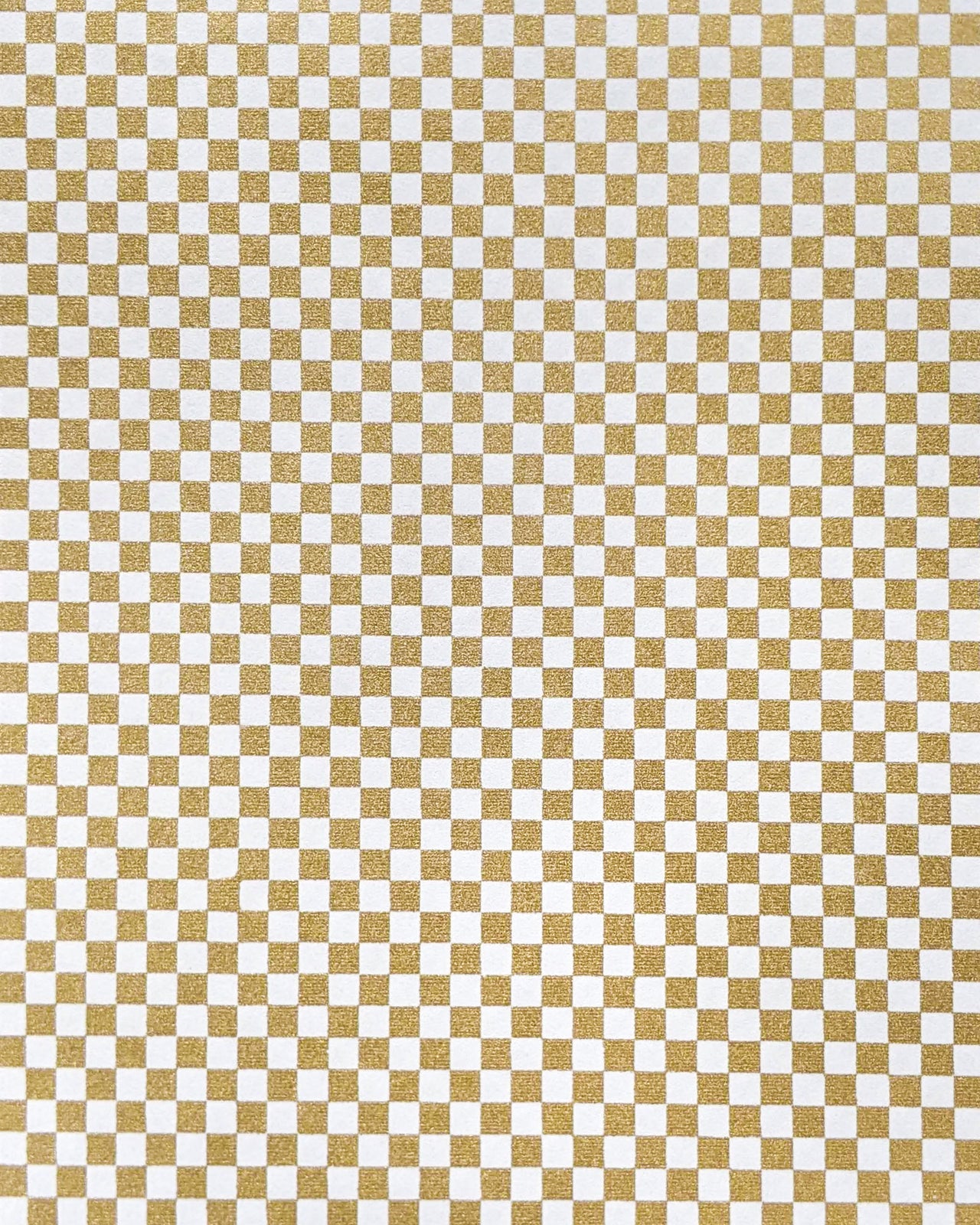 0555 Small White & Gold Ichimatsu Design