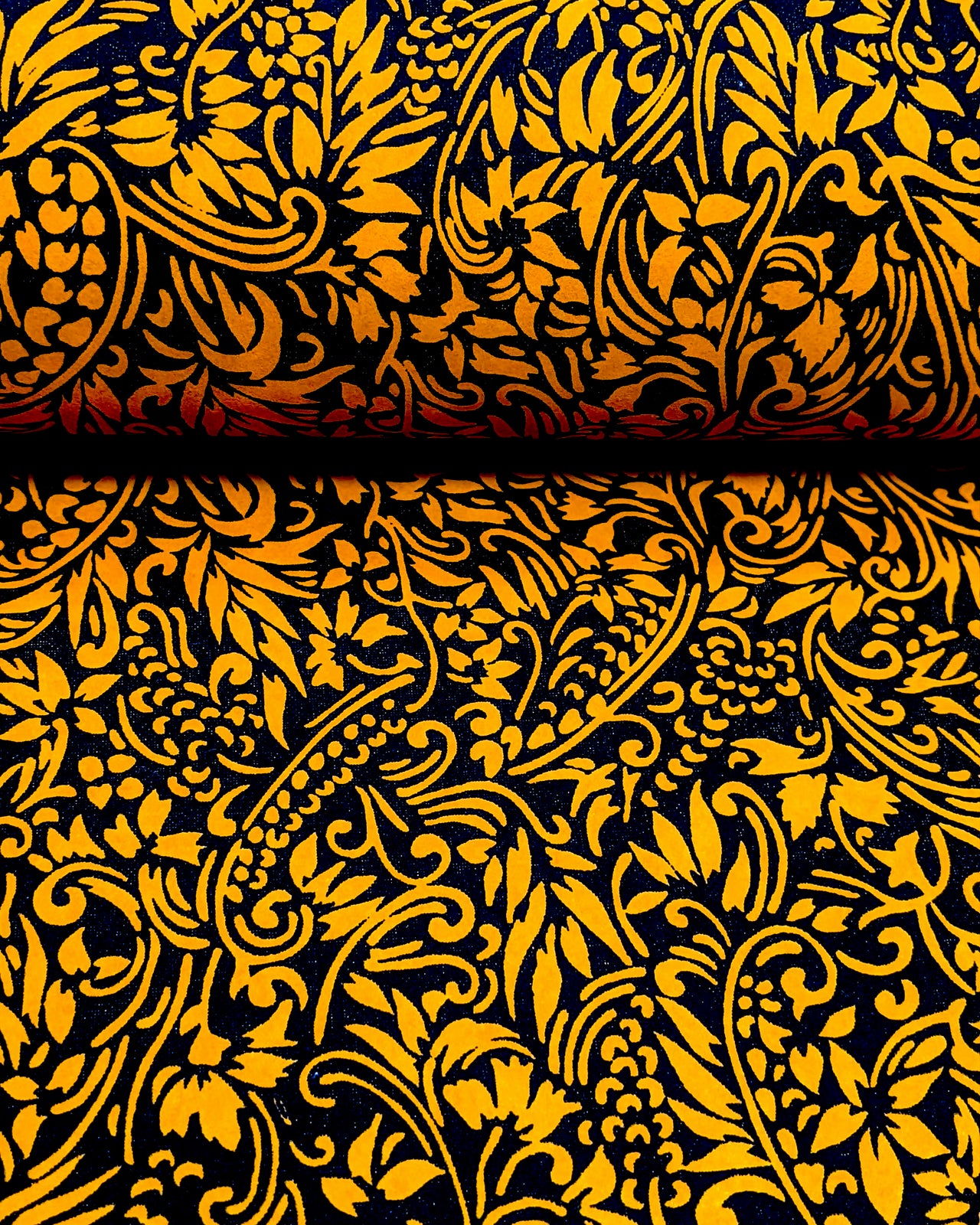 0556 Orange Abstract Floral on Black