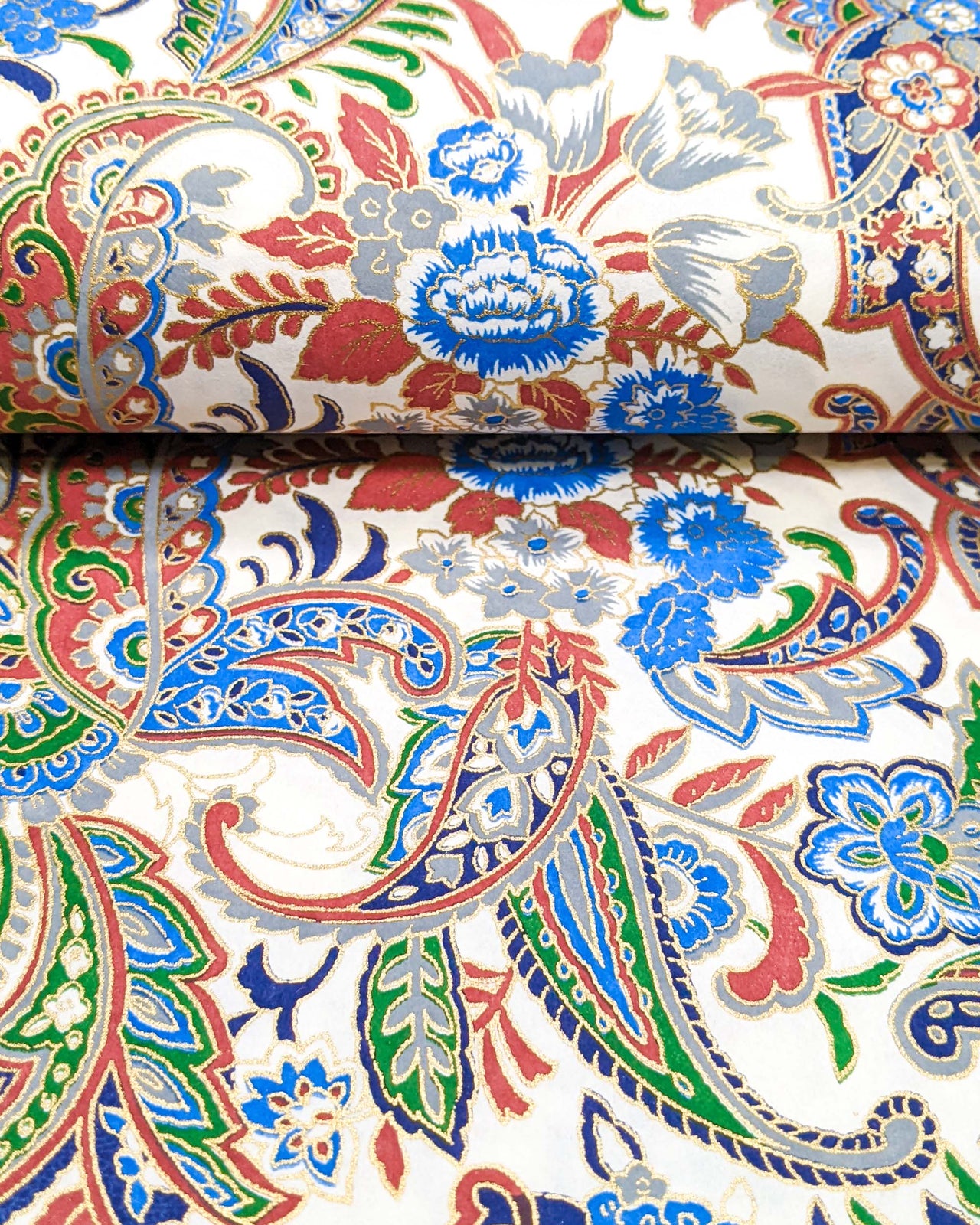 0560 Blue & Red Floral Paisley on White