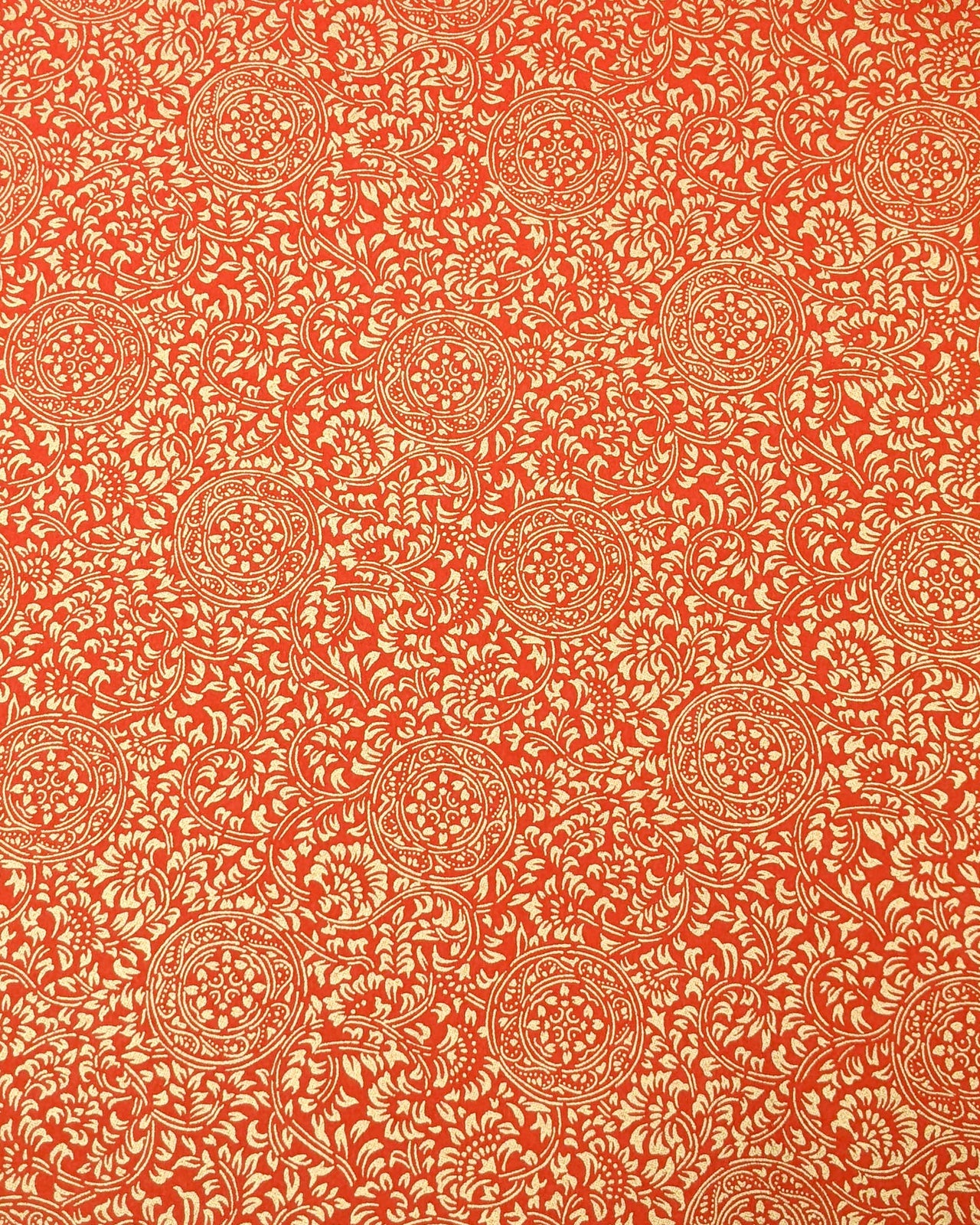 0789 Gold Filigree Circles on Red