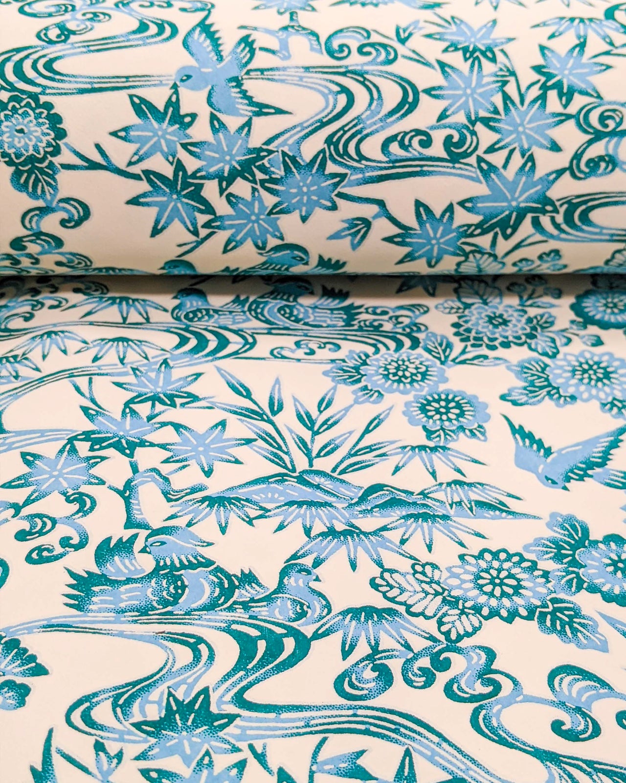 0838 Blue Birds & Flowers on Ivory