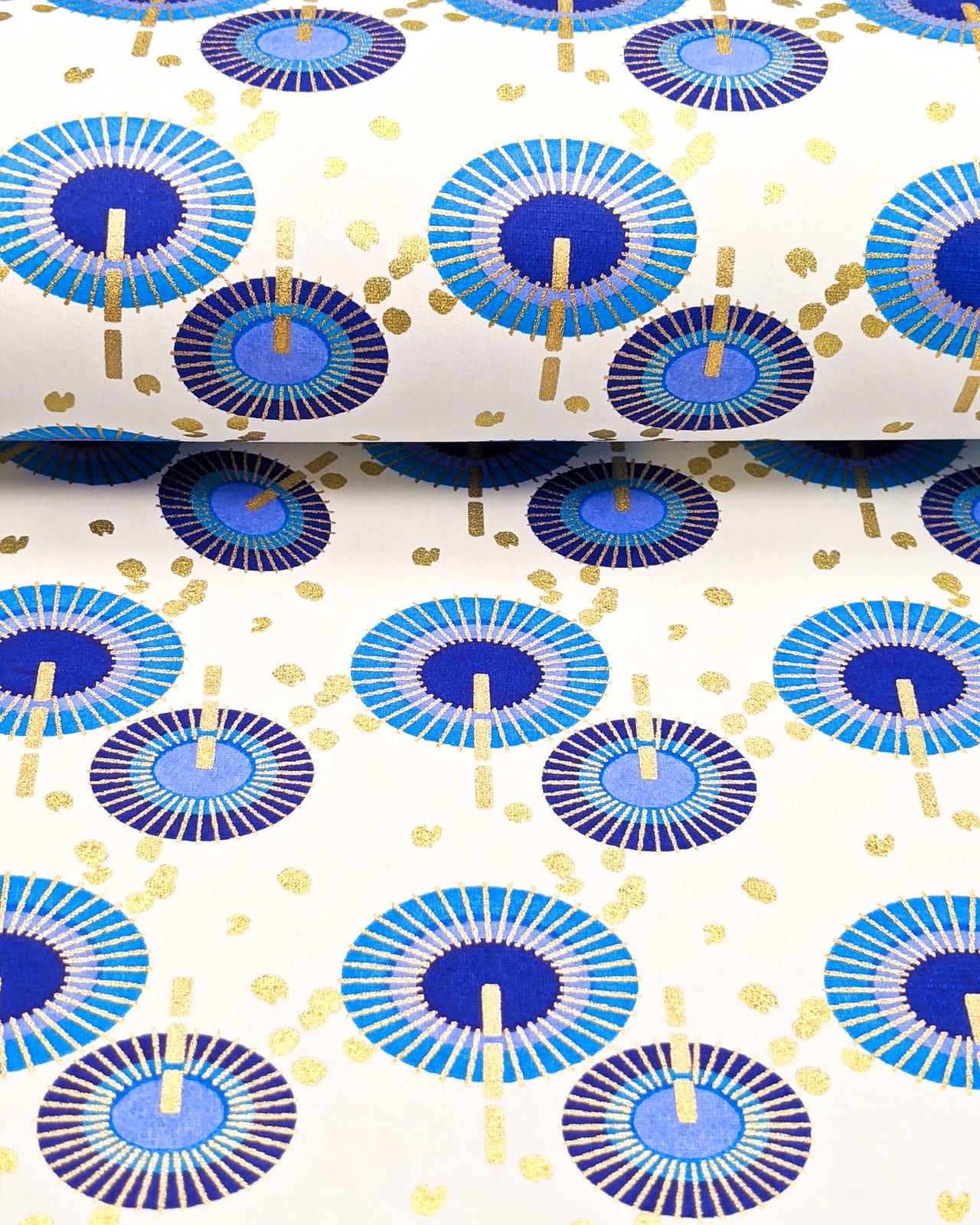 0889 Blue Parasols on White