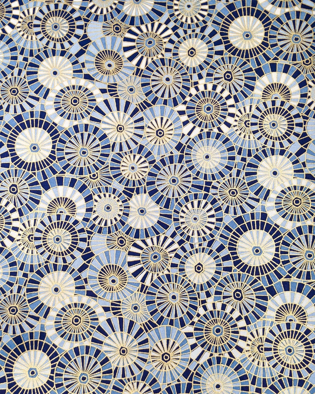 0952 Blue & White Abstract Parasols