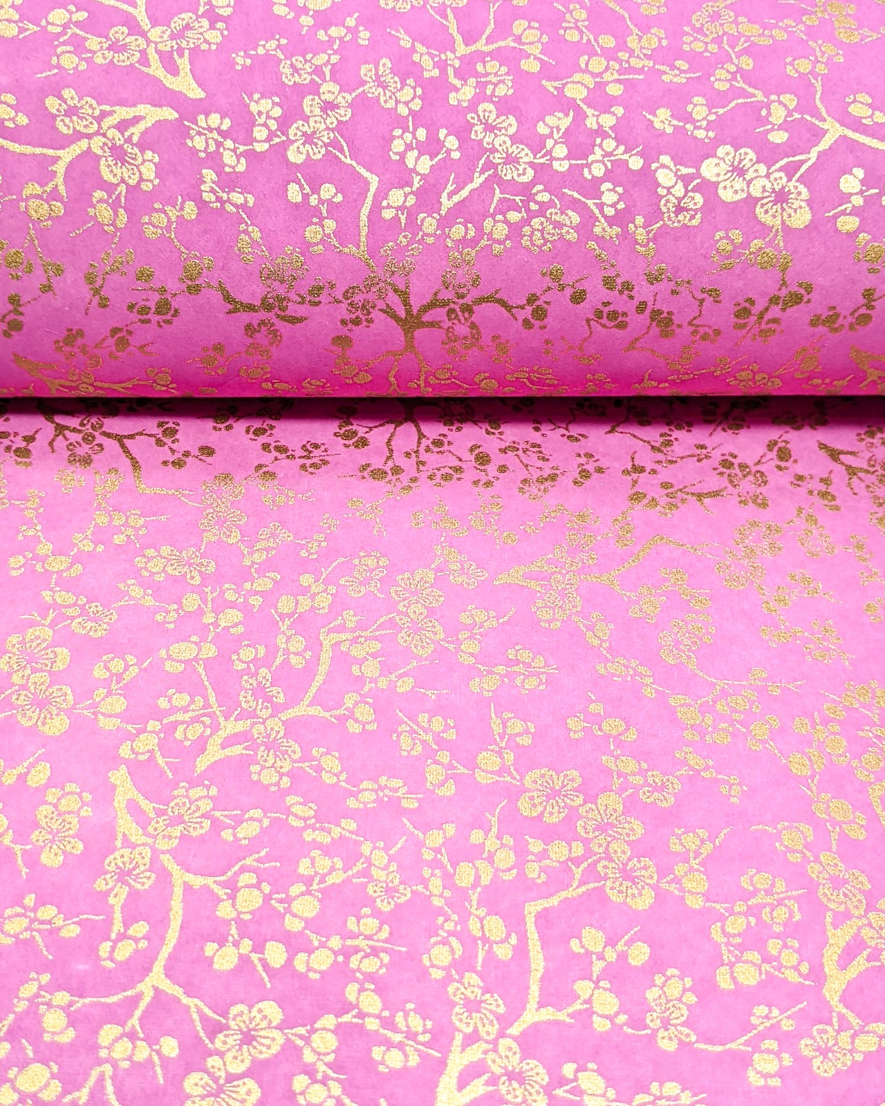 0972 Gold Plum Blossoms on Pink